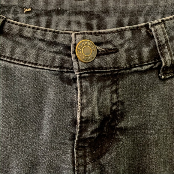 Black Skinny Jeans - Picture 3 of 6